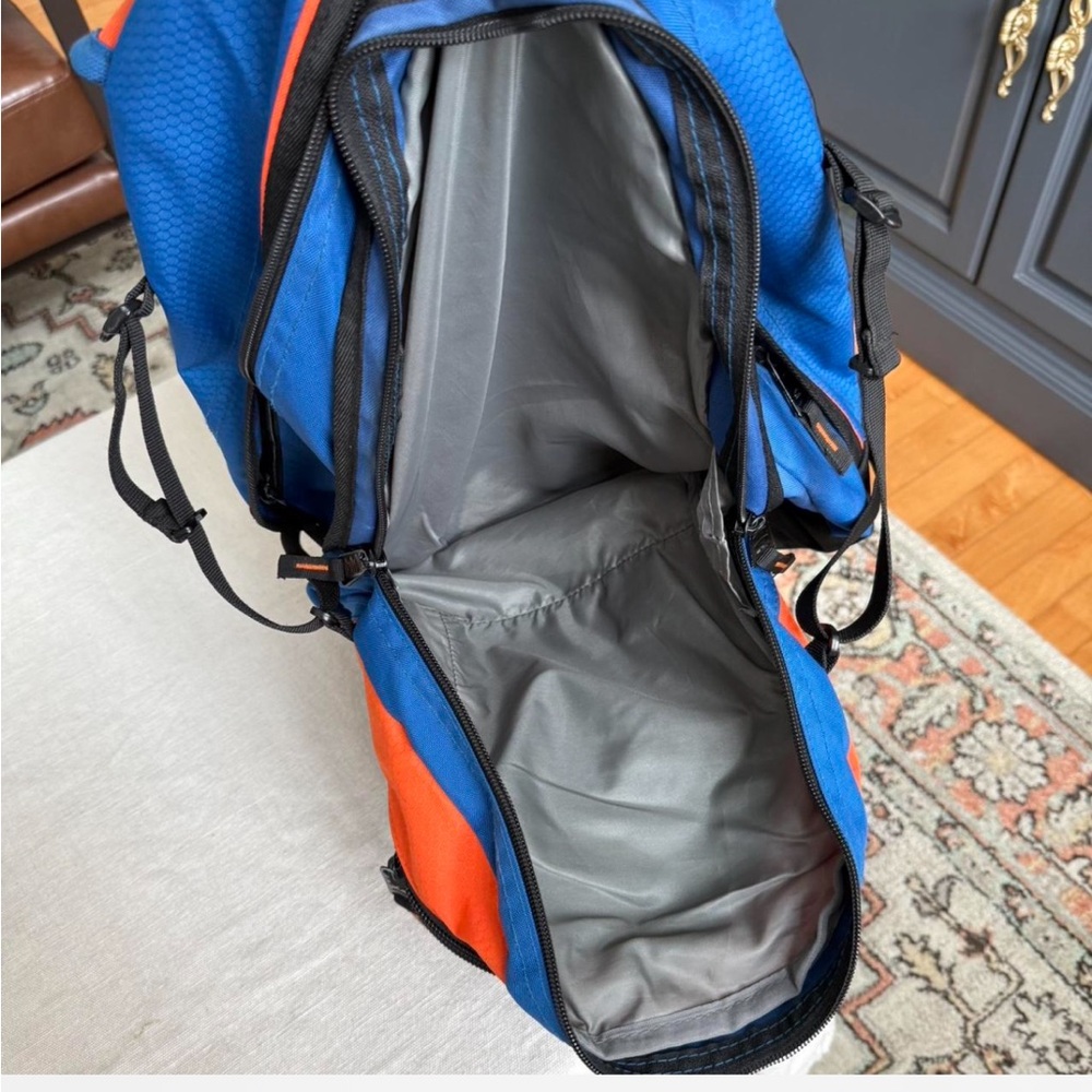 High Sierra Backpack - Picture 3 of 6